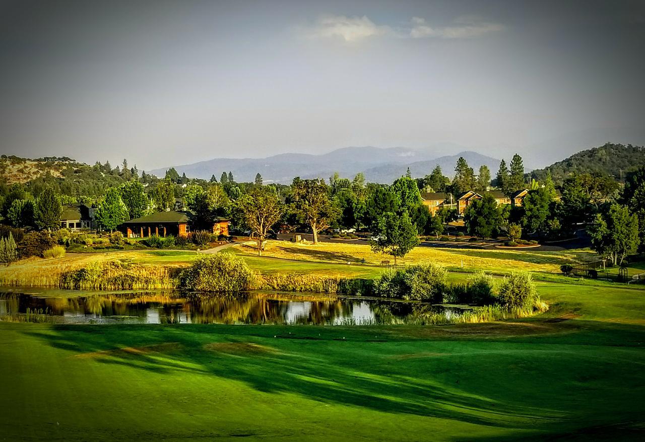 Resort At Eagle Point Golf Club Lodging Dış mekan fotoğraf